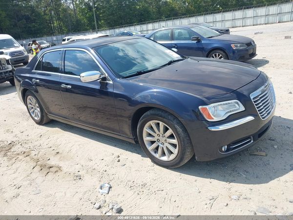 2012 CHRYSLER 300 LIMITED — I1