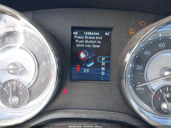 2012 CHRYSLER 300 LIMITED — I7