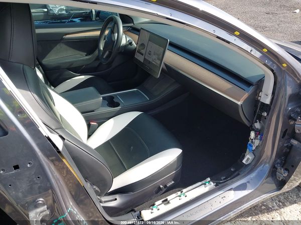 2022 TESLA MODEL 3 — I5