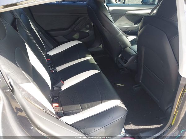 2022 TESLA MODEL 3 — I8