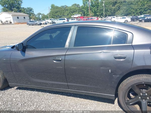 2016 DODGE CHARGER SXT — I117