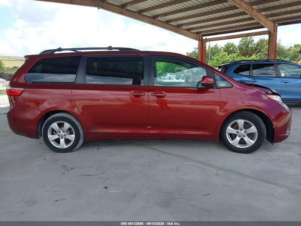 2015 TOYOTA SIENNA LE 8 PASSENGER — I116