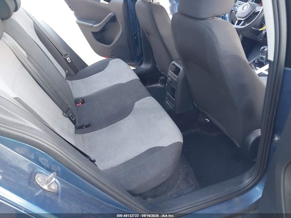 2017 VOLKSWAGEN JETTA 1.4T S — I8