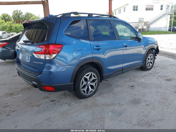 2019 SUBARU FORESTER — I4