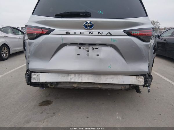 2021 TOYOTA SIENNA LE — I6