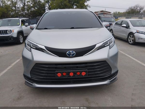 2021 TOYOTA SIENNA LE — I115