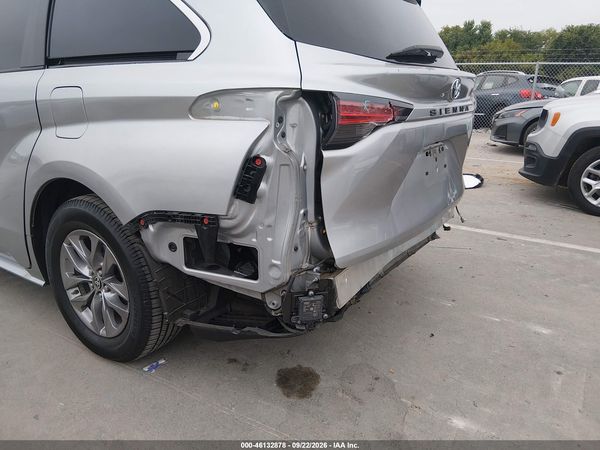 2021 TOYOTA SIENNA LE — I152