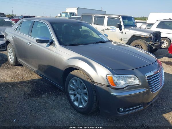 2012 CHRYSLER 300 LIMITED — I1