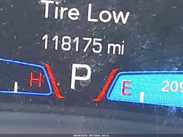 2018 CHRYSLER 300 300S AWD — I118