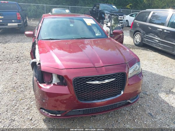 2018 CHRYSLER 300 300S AWD — I154
