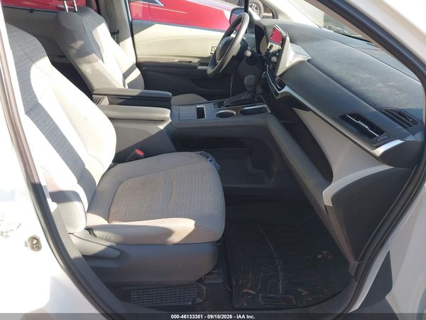 2021 TOYOTA SIENNA LE — I5