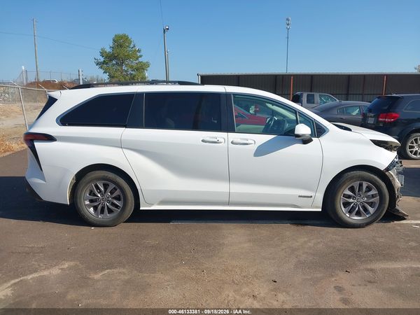 2021 TOYOTA SIENNA LE — I116
