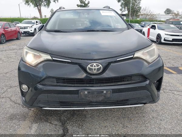 2018 TOYOTA RAV4 XLE — I152