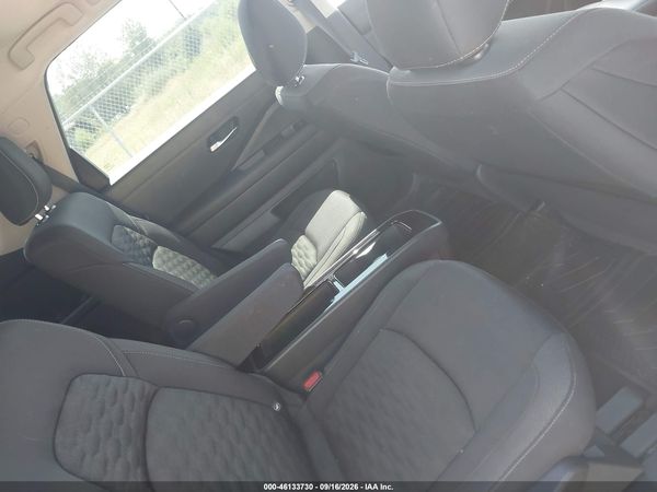 2022 NISSAN PATHFINDER SV 2WD — I8