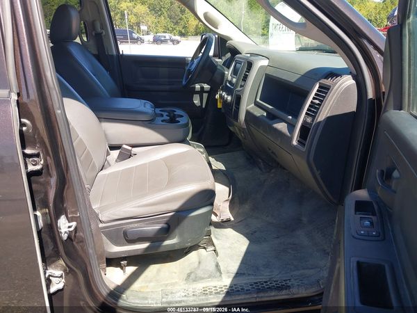 2017 RAM 1500 TRADESMAN  4X4 5'7 BOX — I5