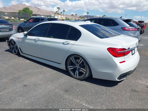2017 BMW 750I — I3