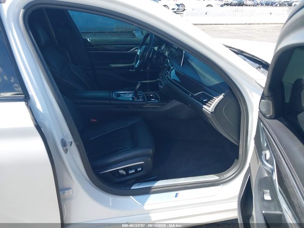 2017 BMW 750I — I5