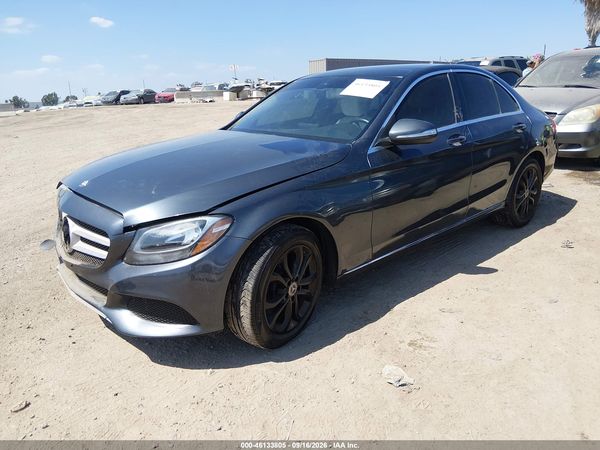 2015 MERCEDES-BENZ C 300 — I2