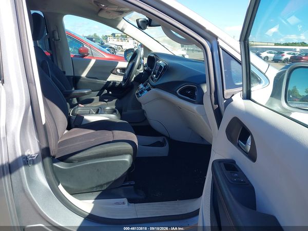 2018 CHRYSLER PACIFICA TOURING PLUS — I5