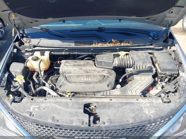 2018 CHRYSLER PACIFICA TOURING PLUS — I10