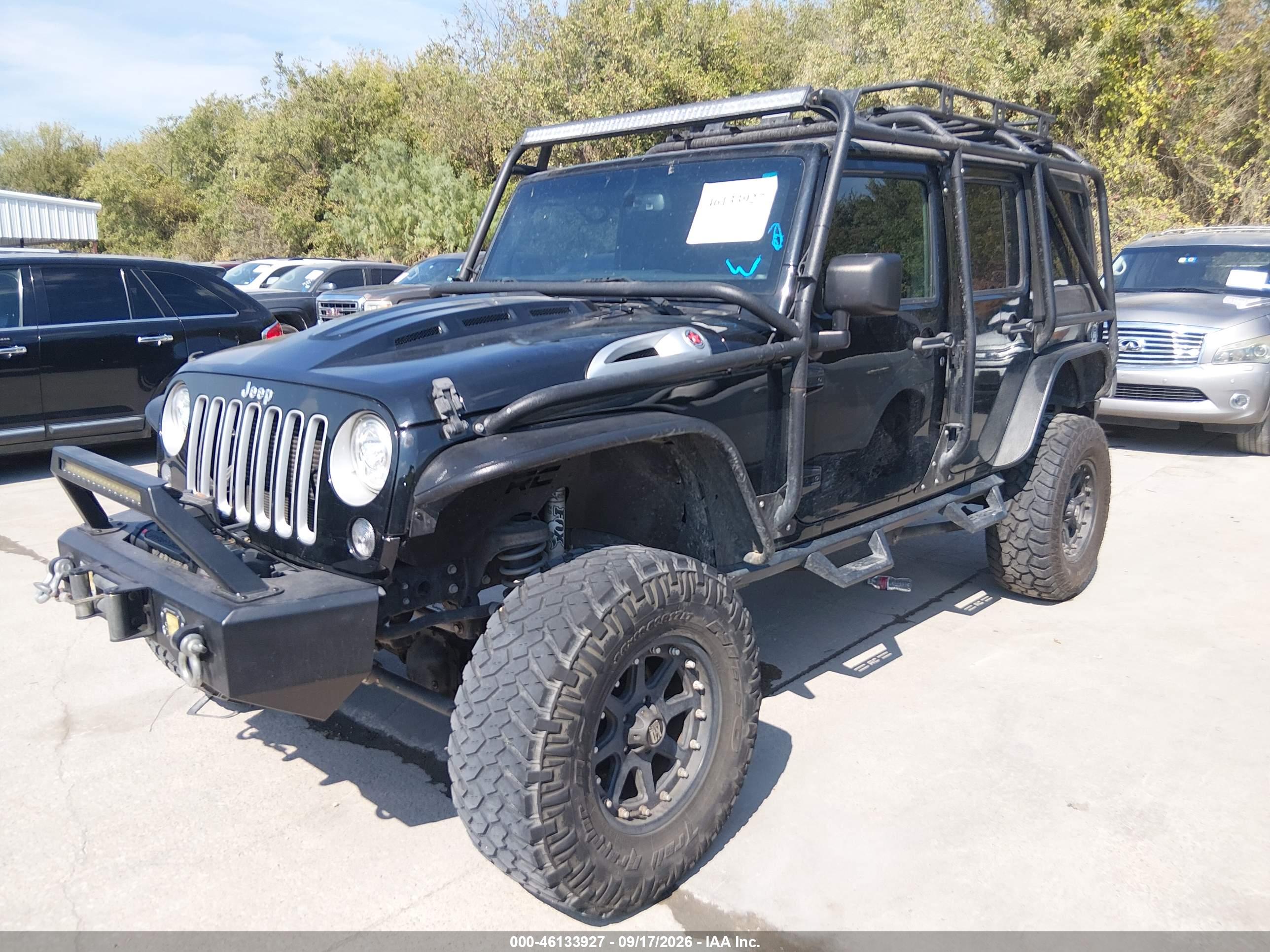 2017 JEEP WRANGLER UNLIMITED SAHARA 4X4 — I2