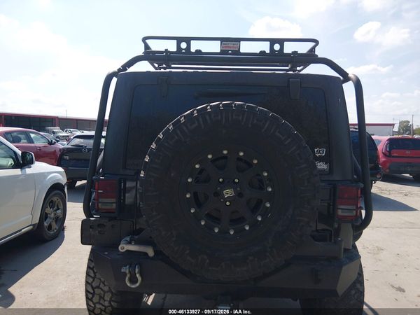 2017 JEEP WRANGLER UNLIMITED SAHARA 4X4 — I119