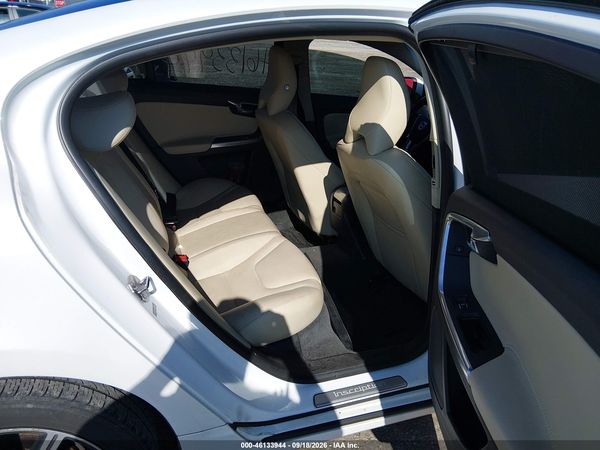 2017 VOLVO S60 INSCRIPTION T5 — I8