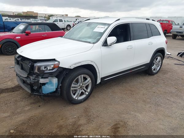 2022 MERCEDES-BENZ GLB 250 — I2