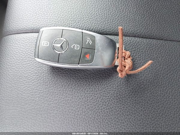 2022 MERCEDES-BENZ GLB 250 GLB250 — I11