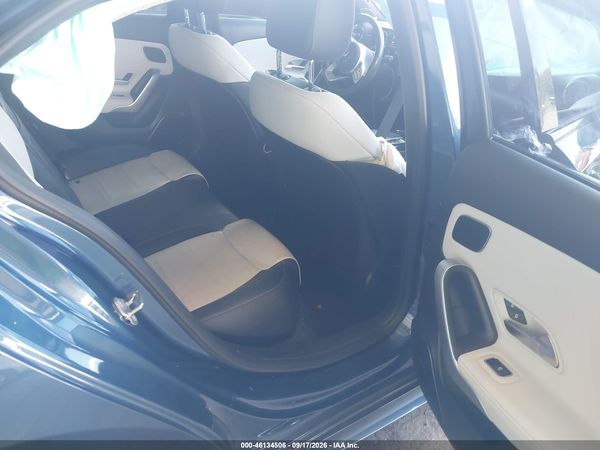 2020 MERCEDES-BENZ A 220 A220 — I8