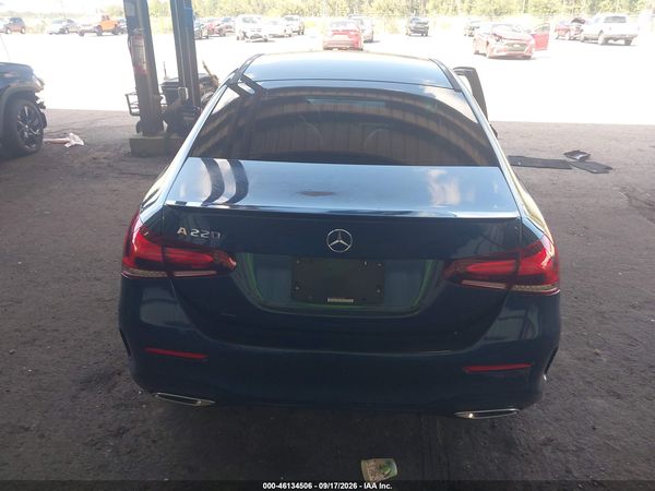2020 MERCEDES-BENZ A 220 A220 — I119