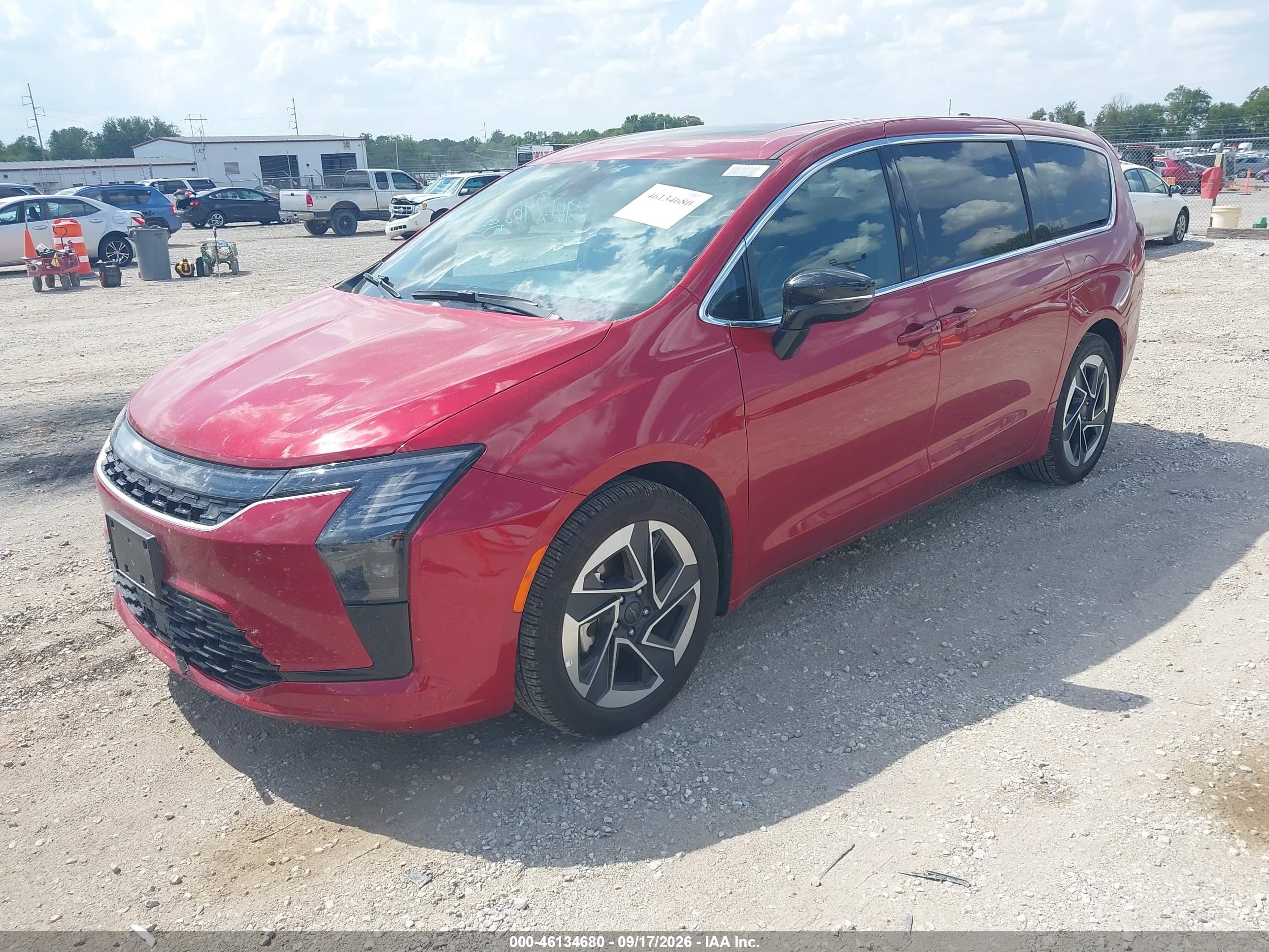 2027 CHRYSLER PACIFICA Limited — I2