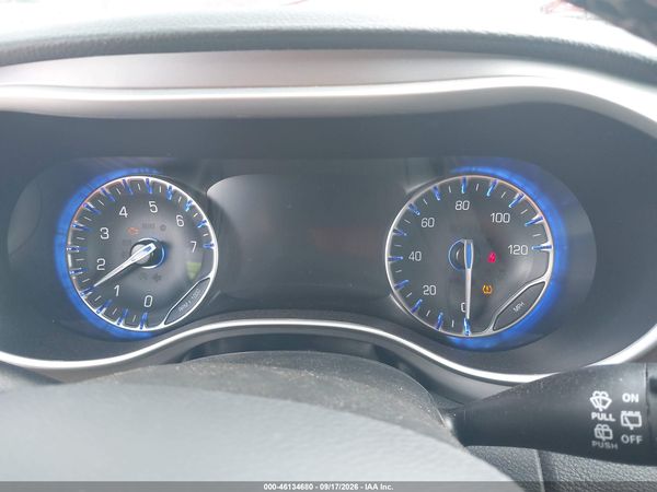 2027 CHRYSLER PACIFICA Limited — I7