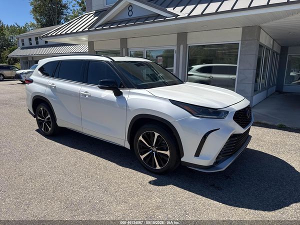 2021 TOYOTA HIGHLANDER XSE — I1