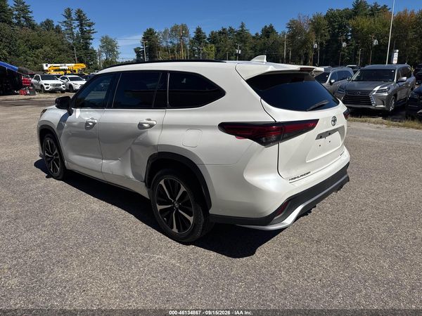2021 TOYOTA HIGHLANDER XSE — I3