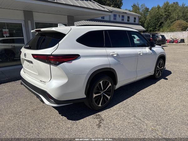 2021 TOYOTA HIGHLANDER — I4