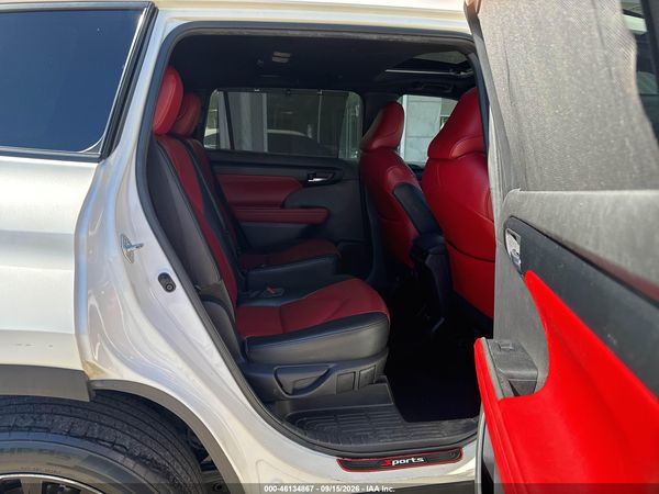 2021 TOYOTA HIGHLANDER XSE — I8