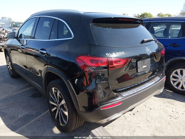 2021 MERCEDES-BENZ GLA 250 GLA250 — I3