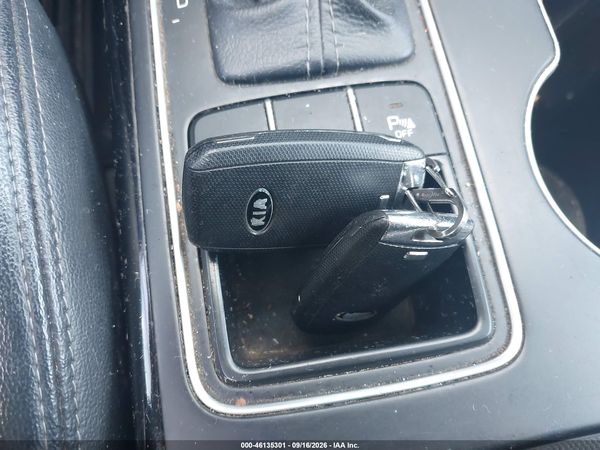 2016 KIA SORENTO 3.3L SX — I11