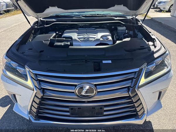 2018 LEXUS LX 570 TWO-ROW — I10