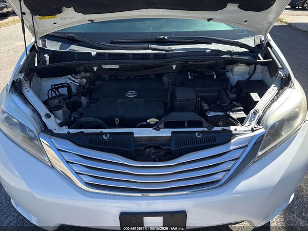 2016 TOYOTA SIENNA LIMITED 7 PASSENGER — I10