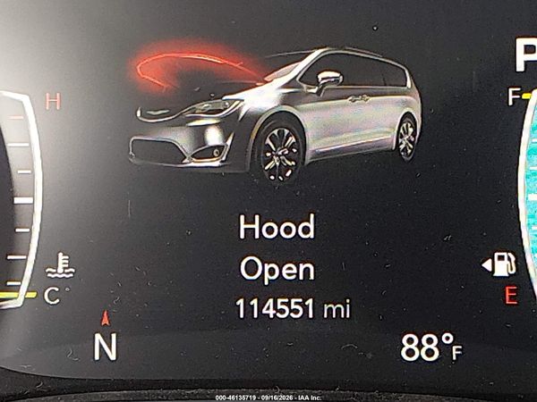 2018 CHRYSLER PACIFICA LIMITED — I118