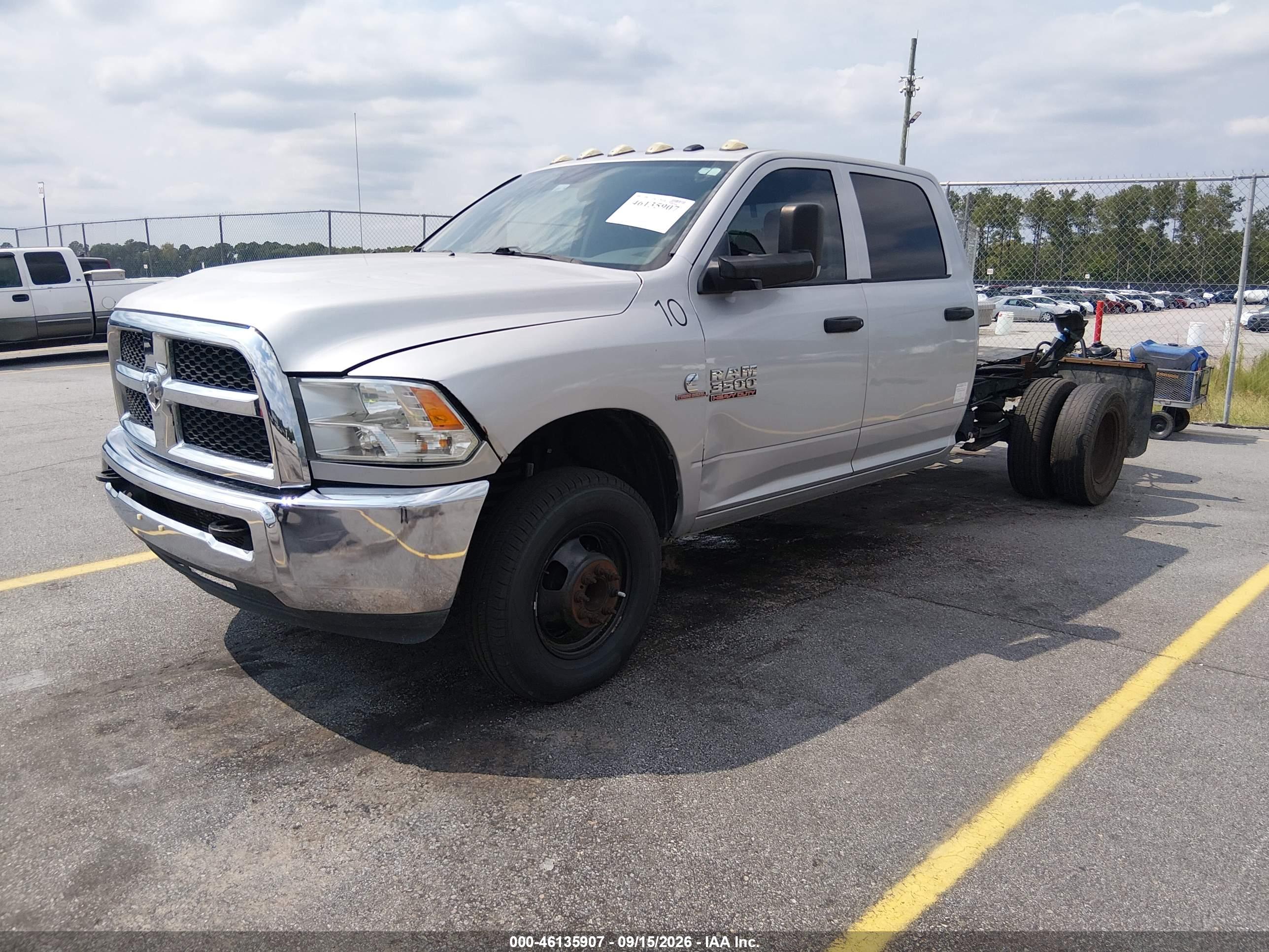 2018 RAM 3500 TRADESMAN  4X4 8' BOX — I2