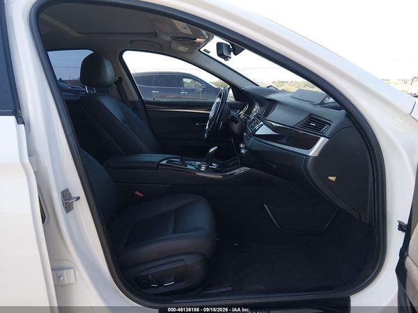 2016 BMW 528I — I5