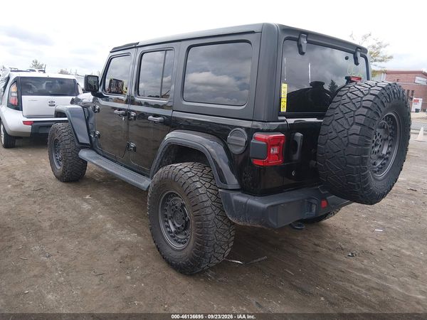 2018 JEEP WRANGLER UNLIMITED SAHARA 4X4 — I3