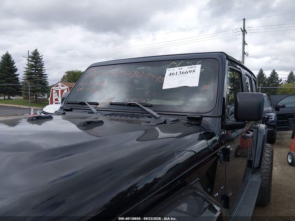 2018 JEEP WRANGLER UNLIMITED SAHARA 4X4 — I6
