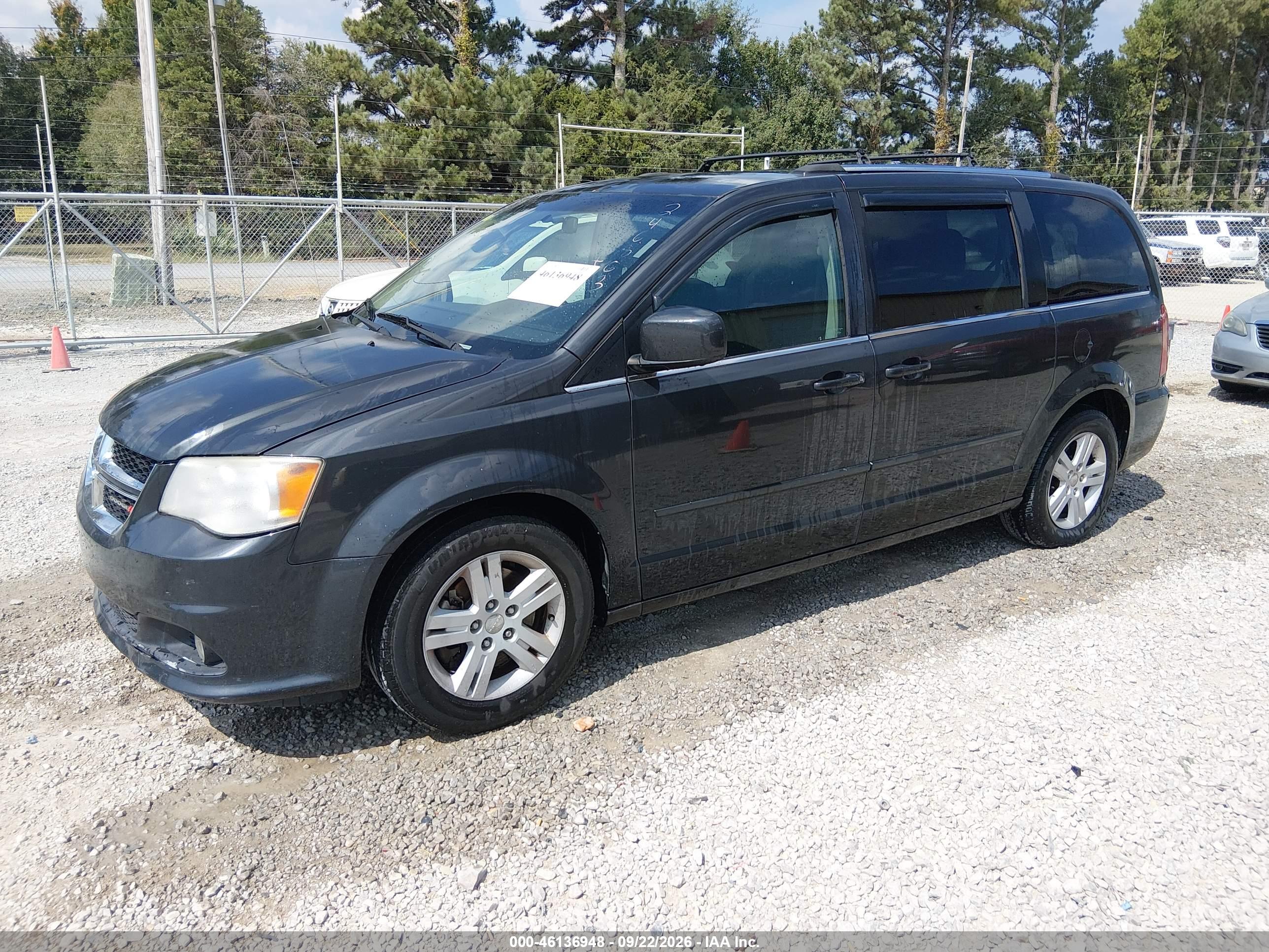 2012 DODGE GRAND CARAVAN CREW — I2