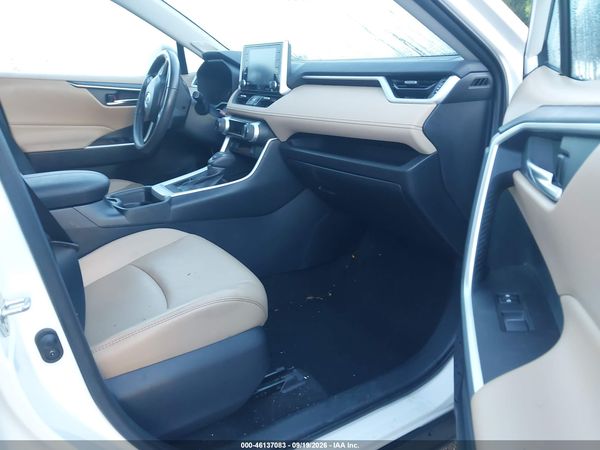 2019 TOYOTA RAV4 XLE PREMIUM — I5