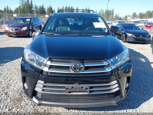2017 TOYOTA HIGHLANDER LIMITED PLATINUM — I115