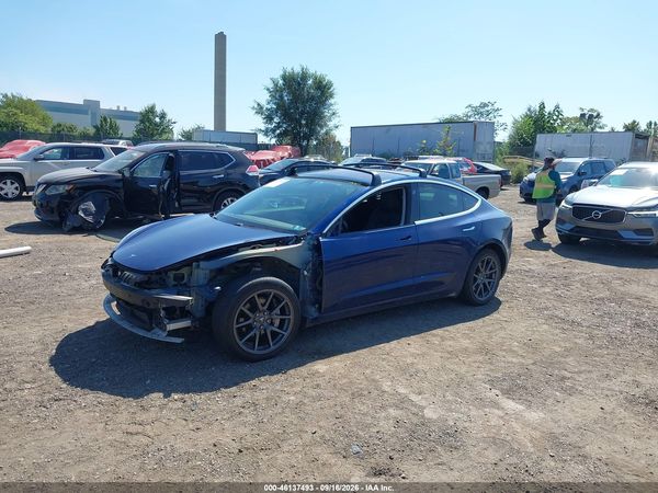 2018 TESLA MODEL 3 — I2